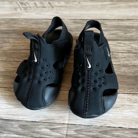 SOLD Boys Nike Sunray Protect 2 Sandals | Infant/Toddler shoes | Size 4C - Picture 10 of 15
